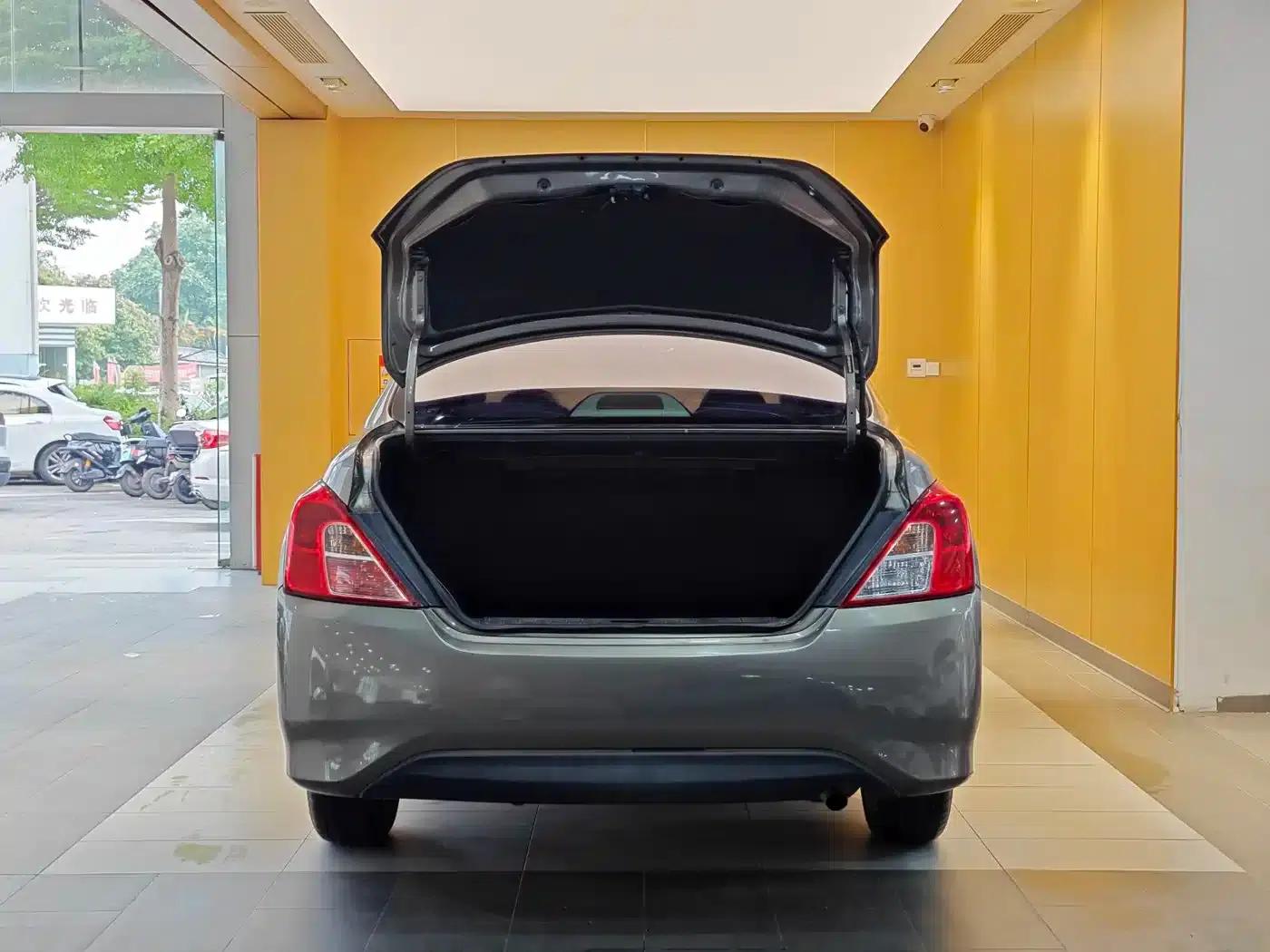 Nissan Sunny 2015 1.5XE Manual Comfort Edition — миниатюра 26