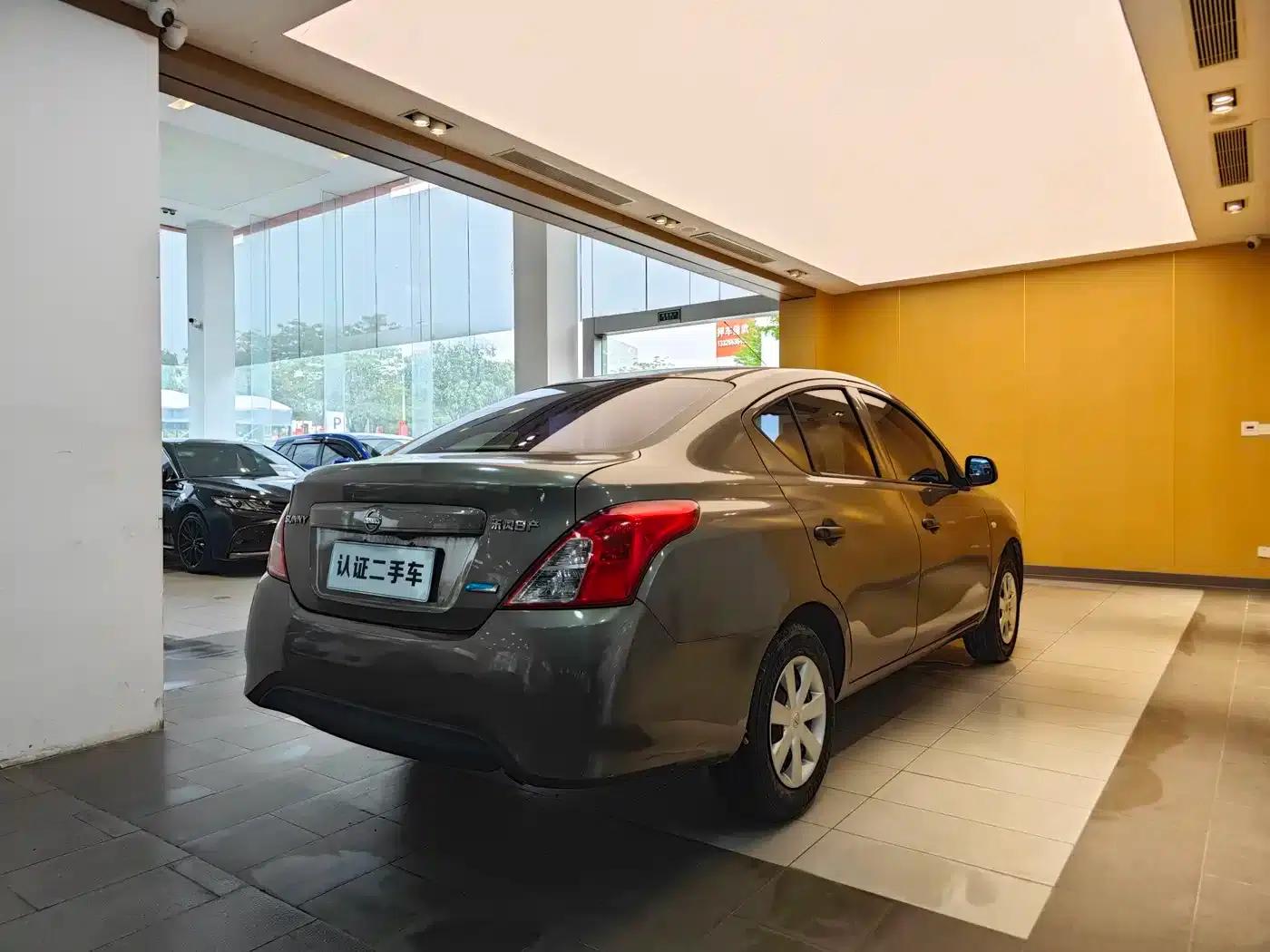 Nissan Sunny 2015 1.5XE Manual Comfort Edition — миниатюра 28