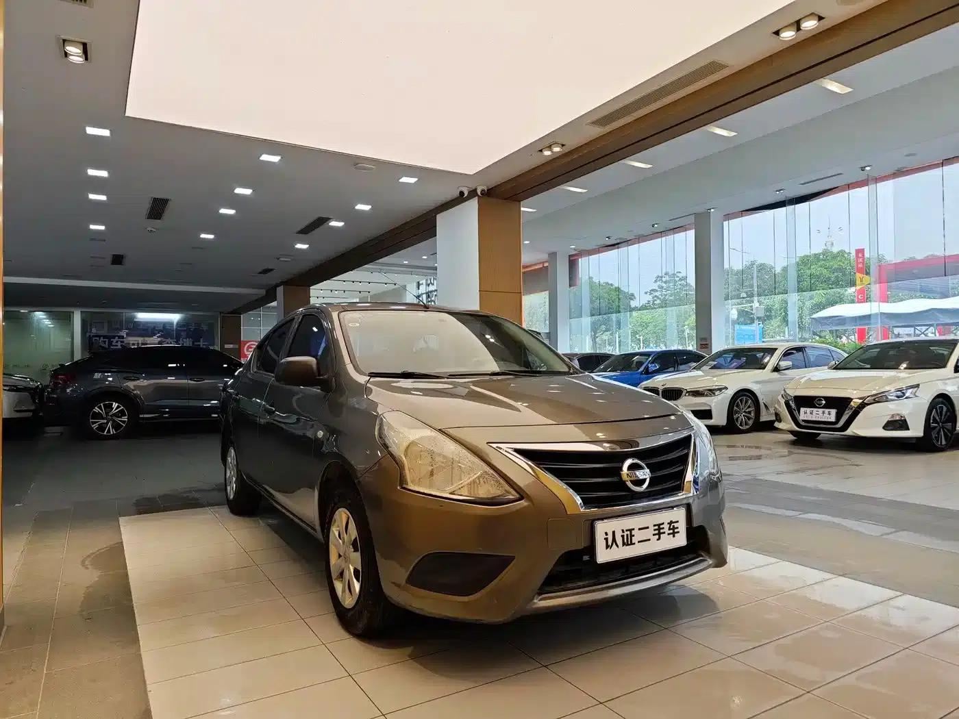 Nissan Sunny 2015 1.5XE Manual Comfort Edition — миниатюра 4
