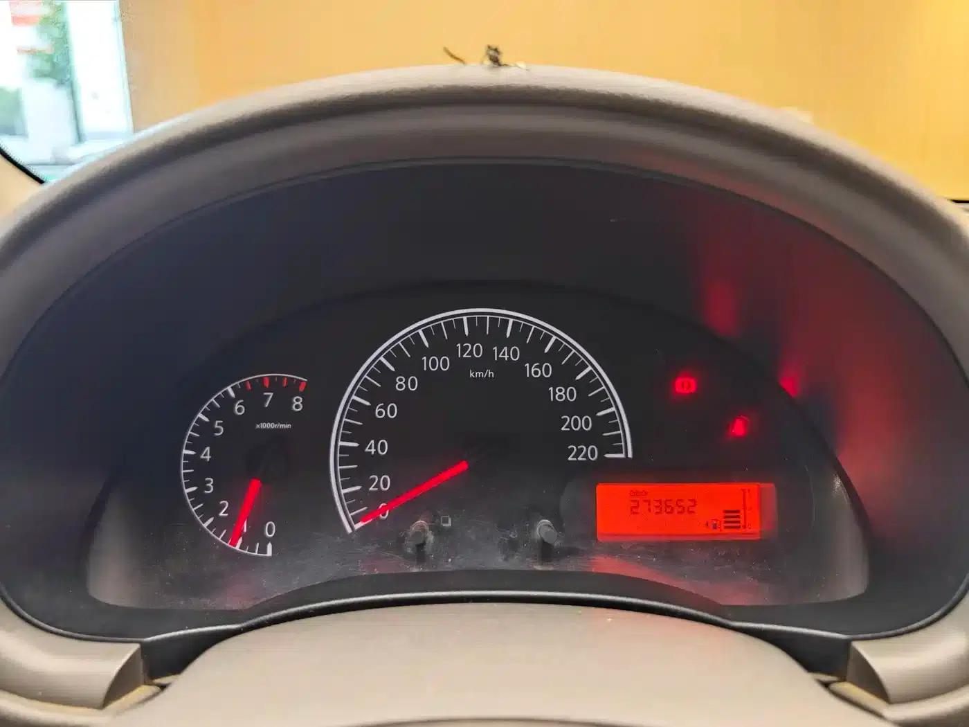 Nissan Sunny 2015 1.5XE Manual Comfort Edition — миниатюра 33