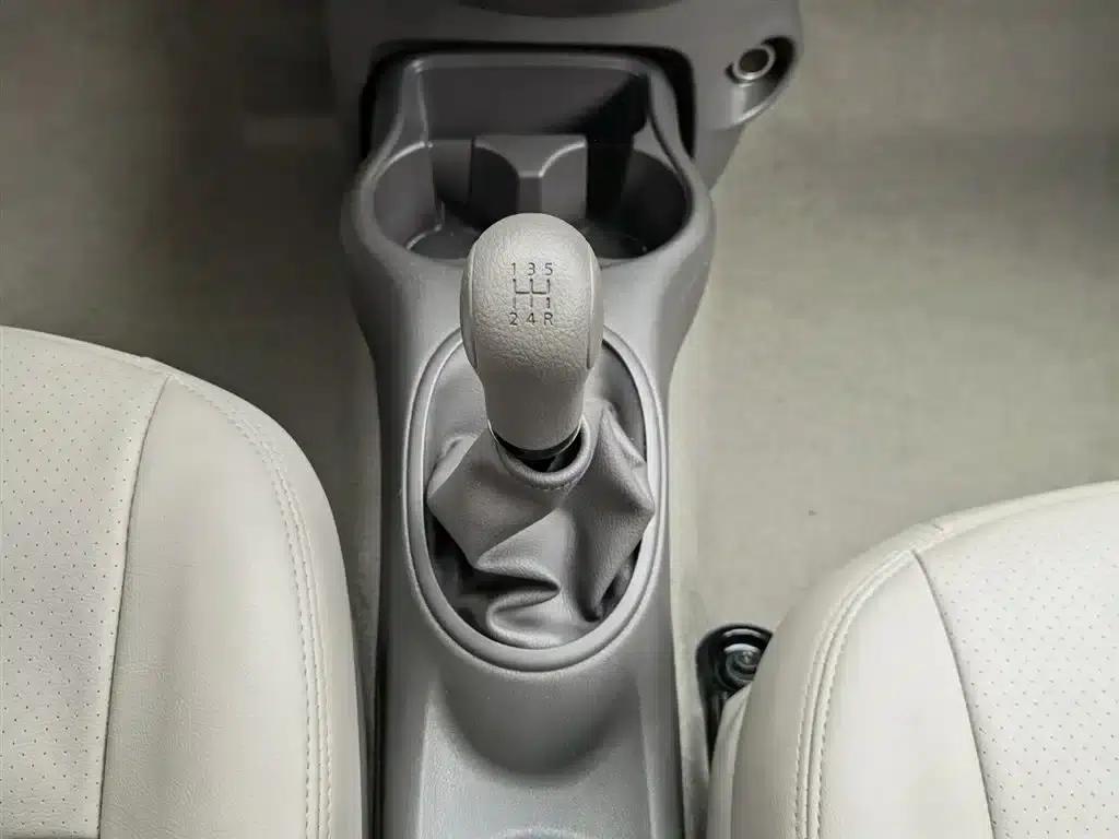 Nissan Sunny 2016 1.5XE Manual Leading Edition — миниатюра 13