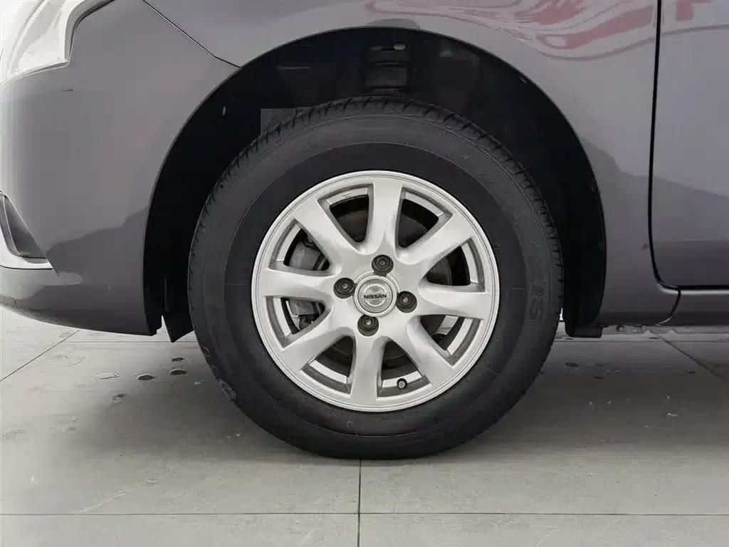 Nissan Sunny 2016 1.5XE Manual Leading Edition — миниатюра 17
