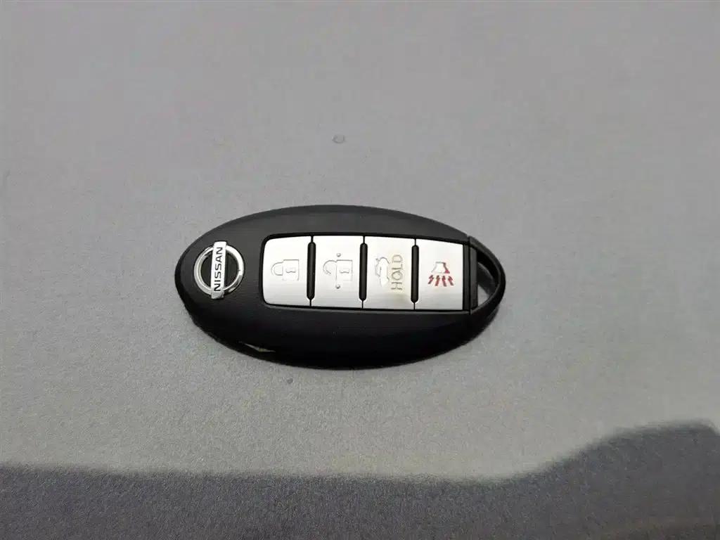 Nissan Sunny 2016 1.5XE Manual Leading Edition — миниатюра 19