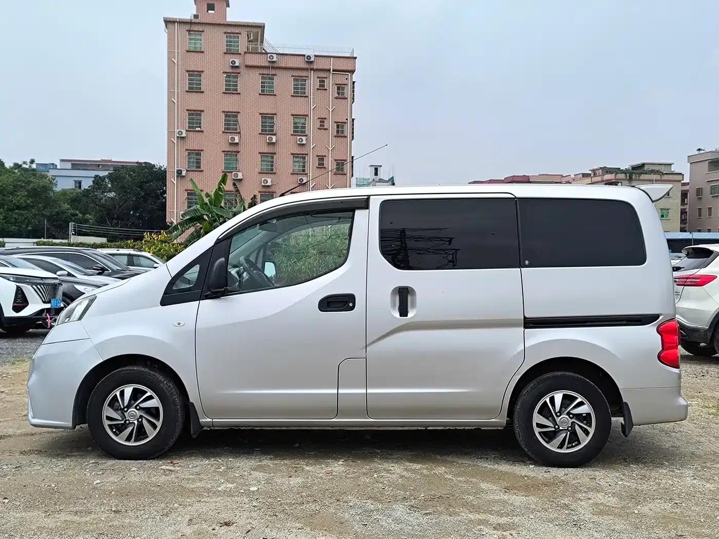 Nissan NV200 2014 1.6L CVT Luxury Model (China V Emission Standard) — миниатюра 3