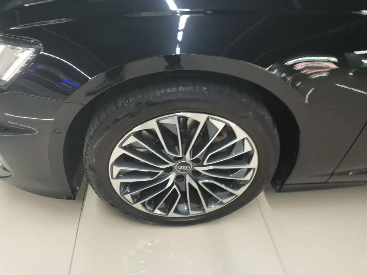 Audi A6L New Energy 2022 55 TFSI e quattro — миниатюра 8