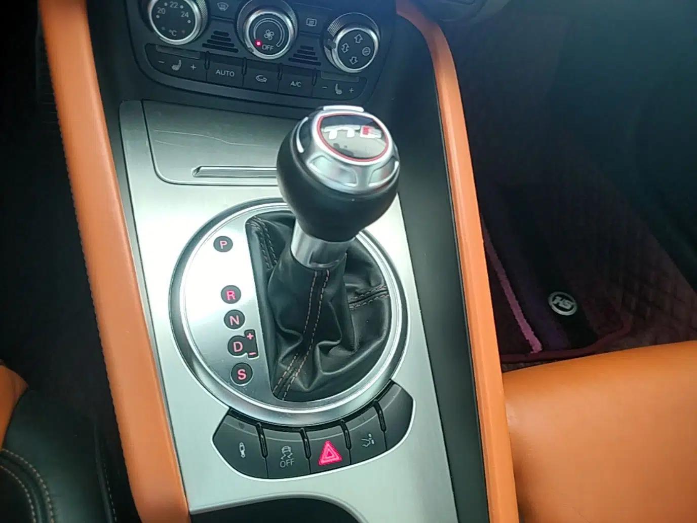 Audi TTS 2013 TTS Coupe 2.0TFSI quattro — миниатюра 17