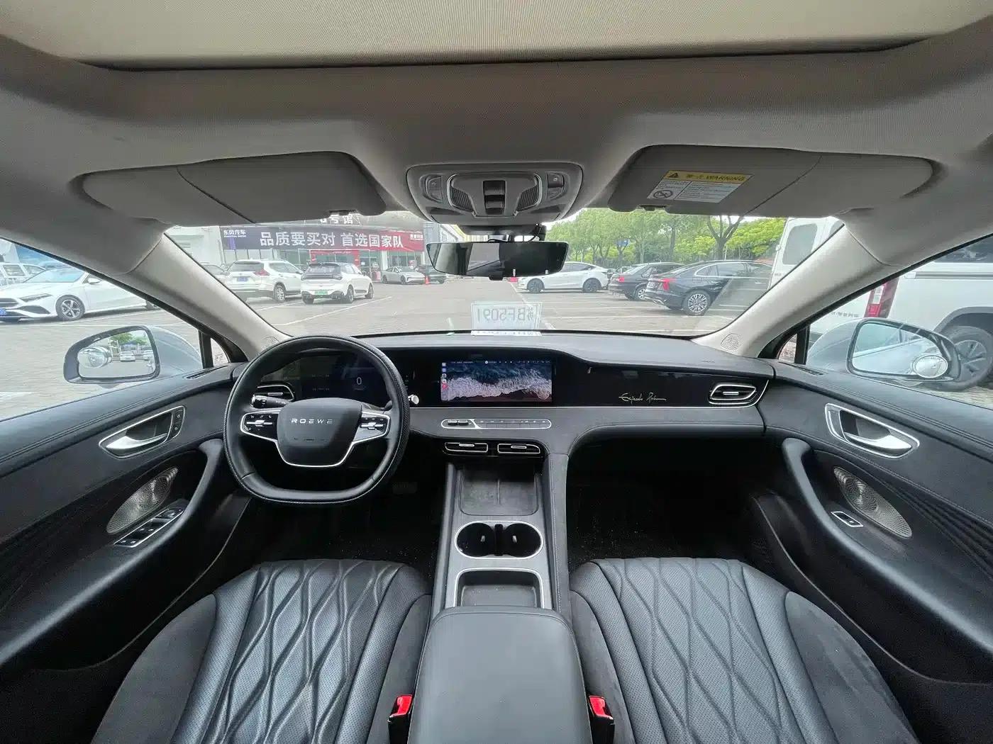 Roewe D7 2023 DMH 125km Premium Edition — миниатюра 6