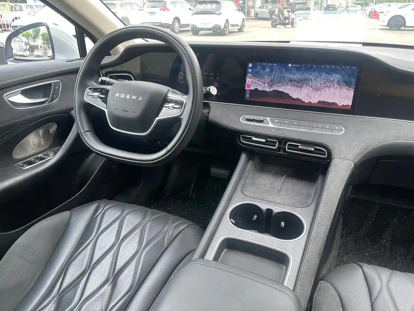 Roewe D7 2023 DMH 125km Premium Edition — миниатюра 7