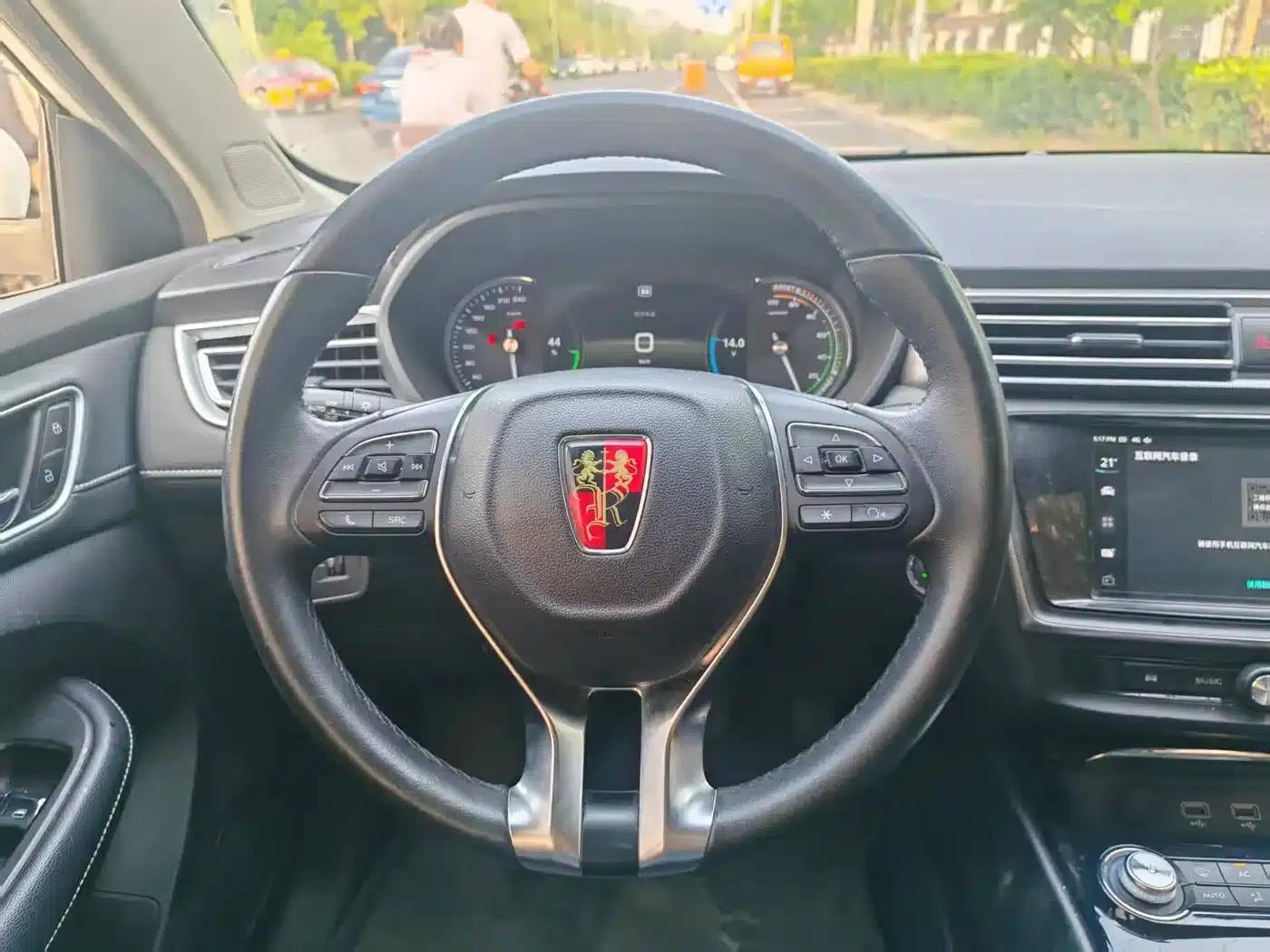 Roewe Ei5 2019 Intelligent Flagship Edition — миниатюра 12