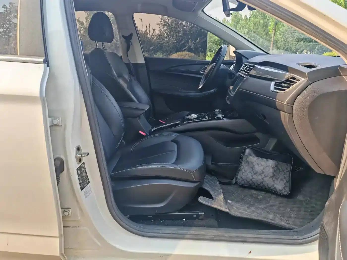 Roewe Ei5 2019 Intelligent Flagship Edition — миниатюра 7