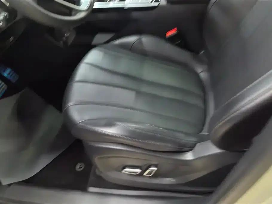 Roewe RX5 MAX 2019 400TGI Automatic 4G Connected Luxury Edition — миниатюра 9