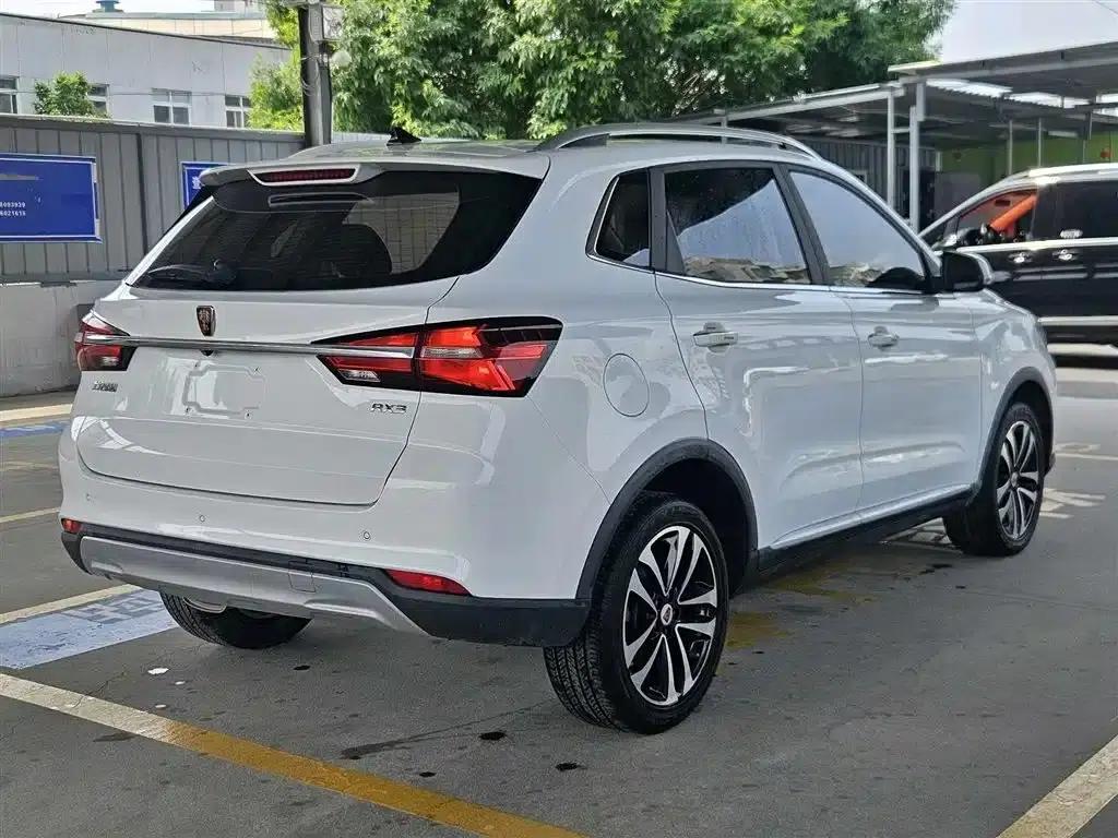 Roewe RX3 2020 1.6L Manual 4G Connected Super Cool Elite Edition — миниатюра 3