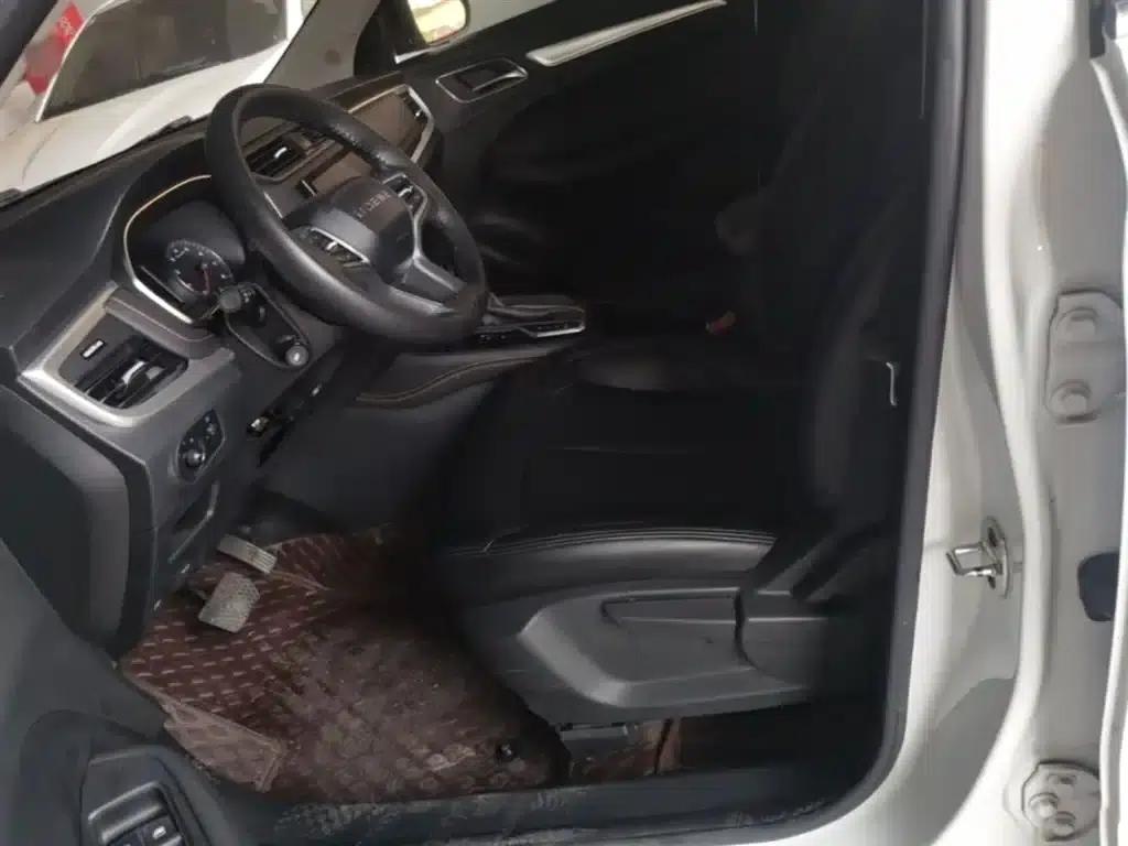 Roewe RX3 2021 PRO 1.6L CVT Elite — миниатюра 15