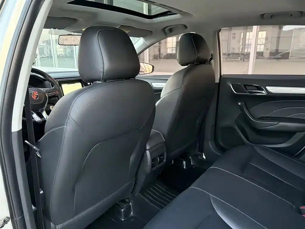 Roewe i6 New Energy 2017 45T Hybrid Connected Smart Edition — миниатюра 15