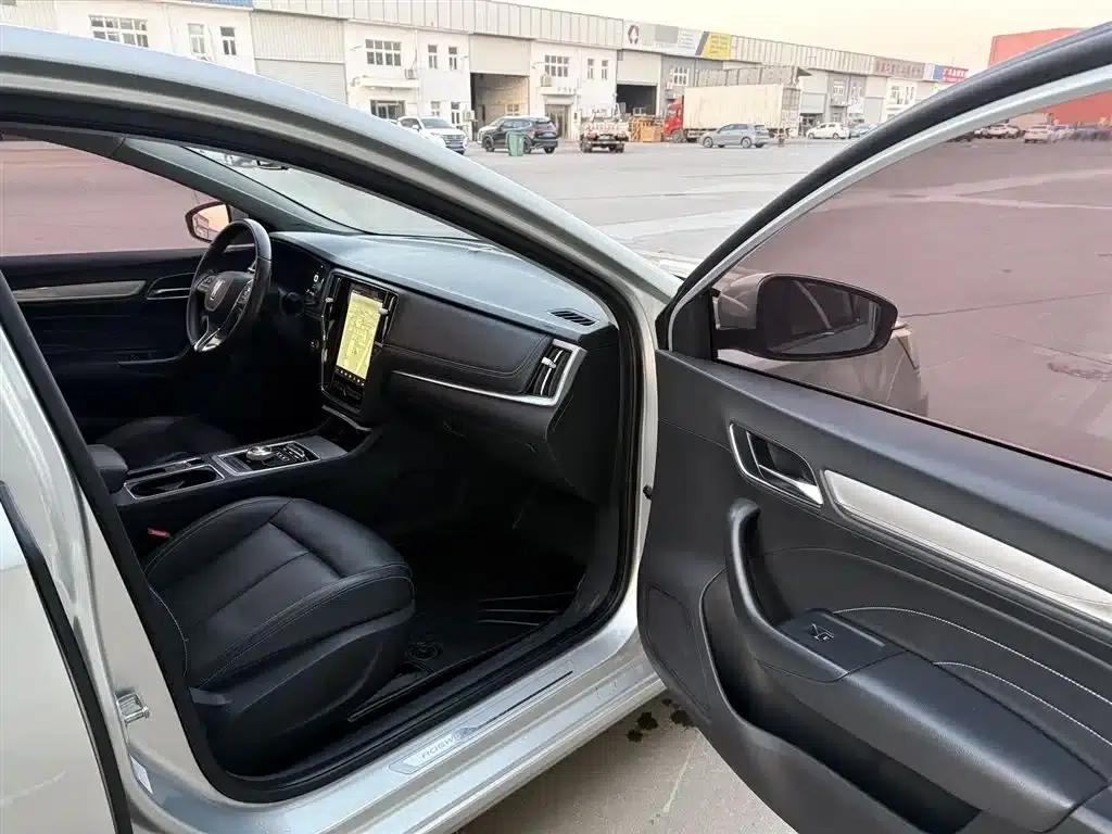 Roewe i6 New Energy 2017 45T Hybrid Connected Smart Edition — миниатюра 17