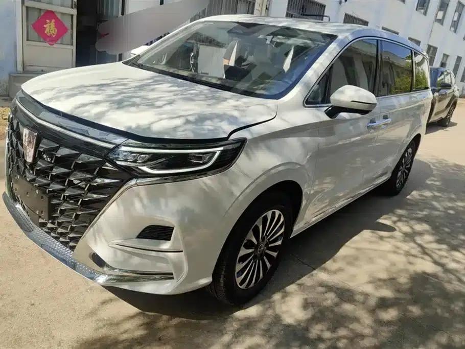 Roewe iMAX8 New Energy 2025 1.5T DMH Luxury Edition — миниатюра 1