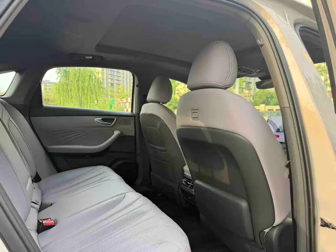 Roewe M7 DMH 2025 160km Premium Edition — миниатюра 4