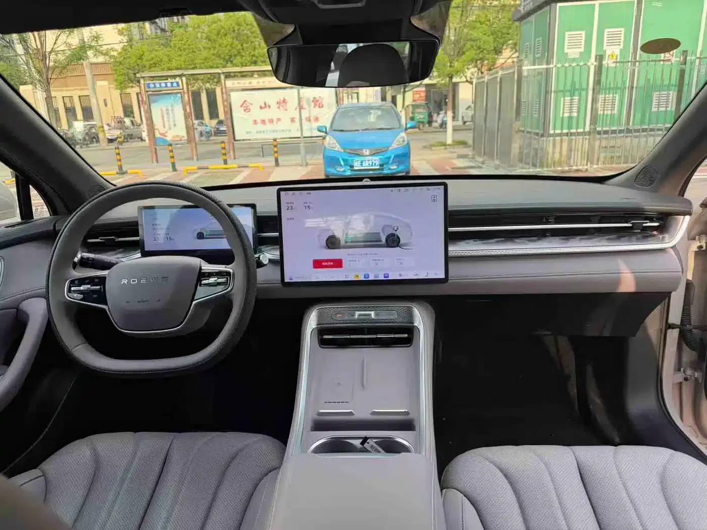 Roewe M7 DMH 2025 160km Premium Edition — миниатюра 5