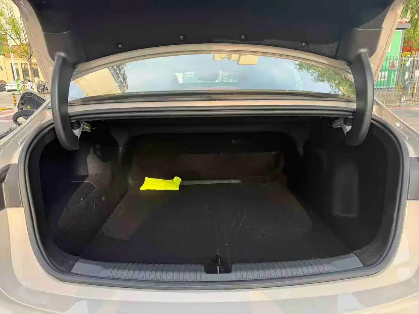 Roewe M7 DMH 2025 160km Premium Edition — миниатюра 6