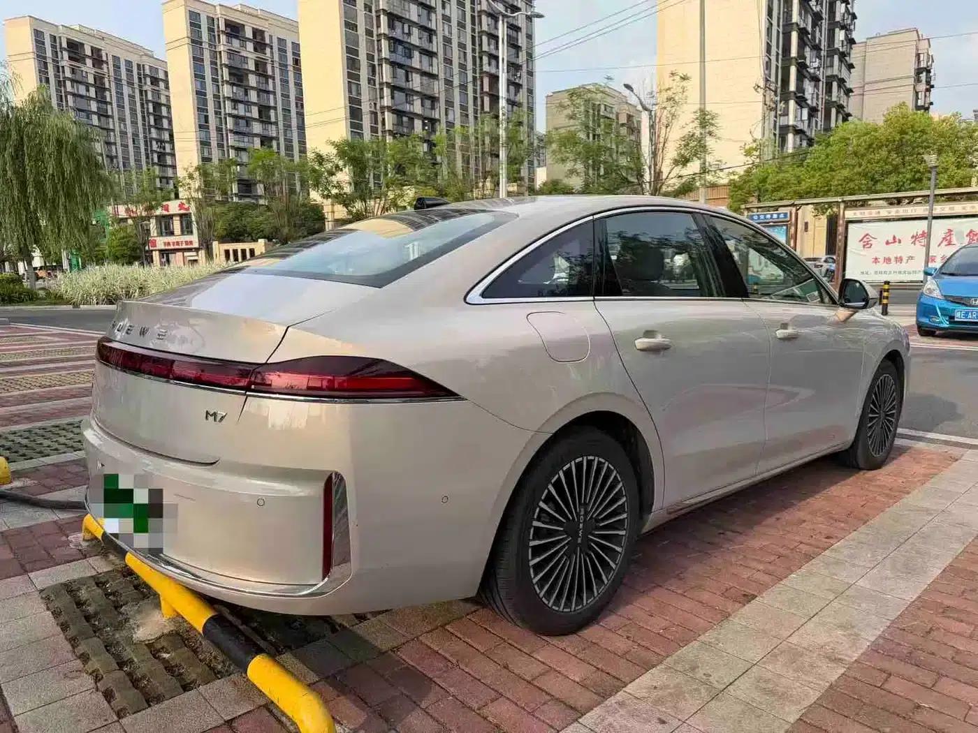 Roewe M7 DMH 2025 160km Premium Edition — миниатюра 8