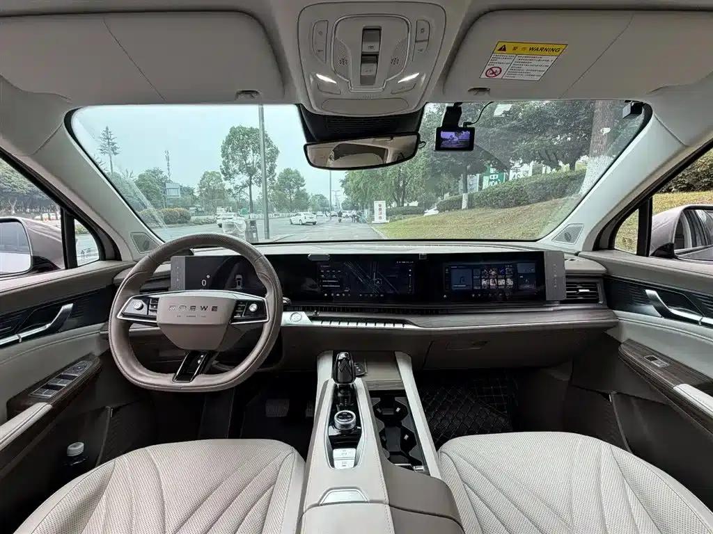 Roewe RX9 2023 2.0T 2WD Premium Edition — миниатюра 11