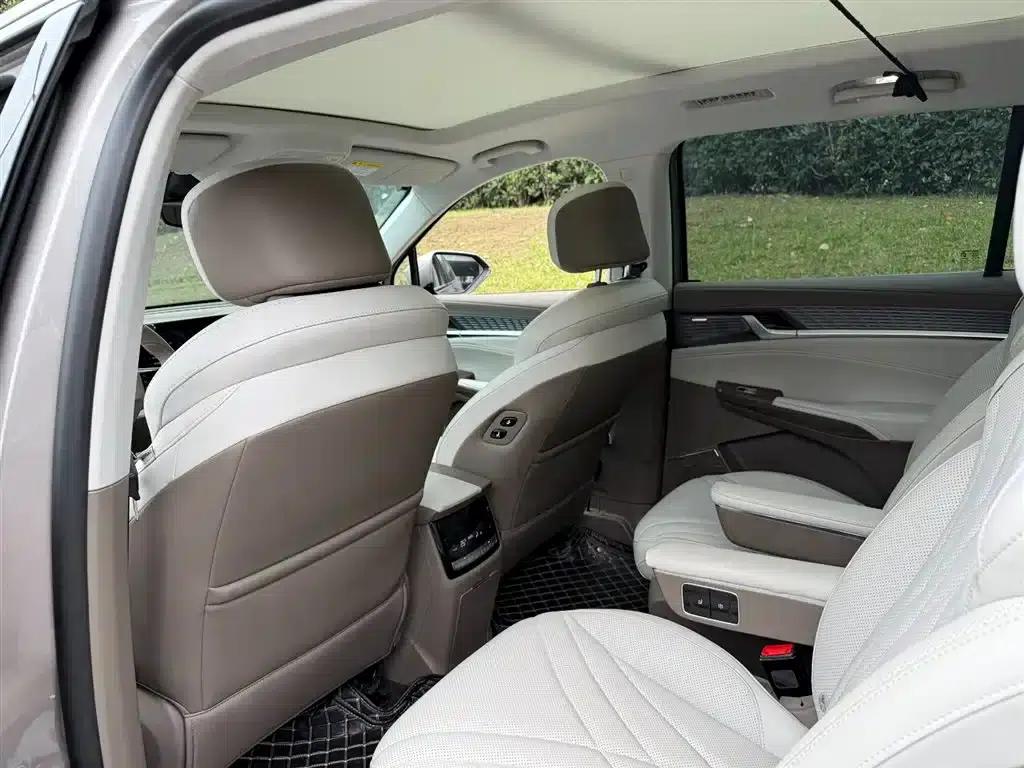 Roewe RX9 2023 2.0T 2WD Premium Edition — миниатюра 9
