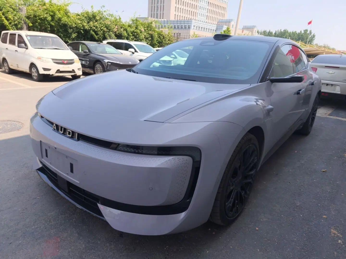 Audi E5 Sportback 2026 Flagship Quattro Model — миниатюра 1