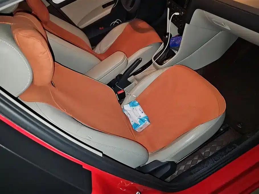 Rapid 2014 1.6L Automatic Enjoy Edition — миниатюра 8