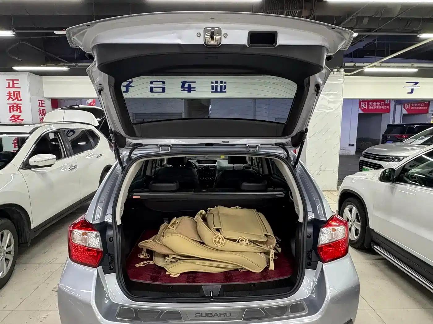 Subaru XV 2014 2.0i Elite Edition — миниатюра 12