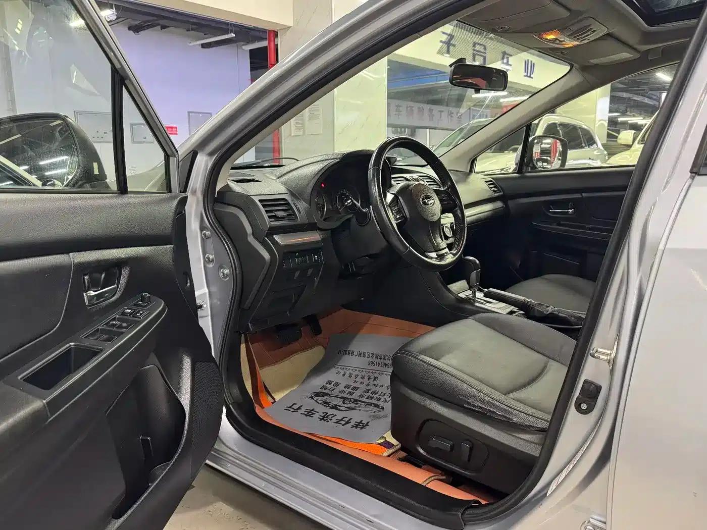 Subaru XV 2014 2.0i Elite Edition — миниатюра 7