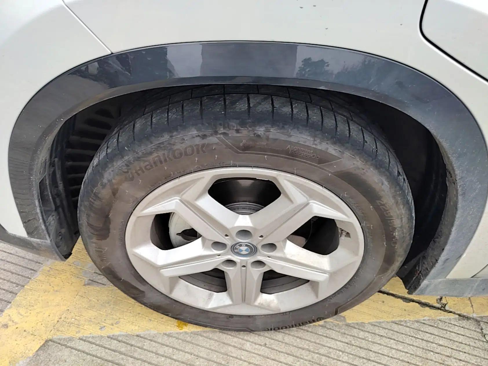 BMW iX1 2023 eDrive25L X Design Package — миниатюра 8