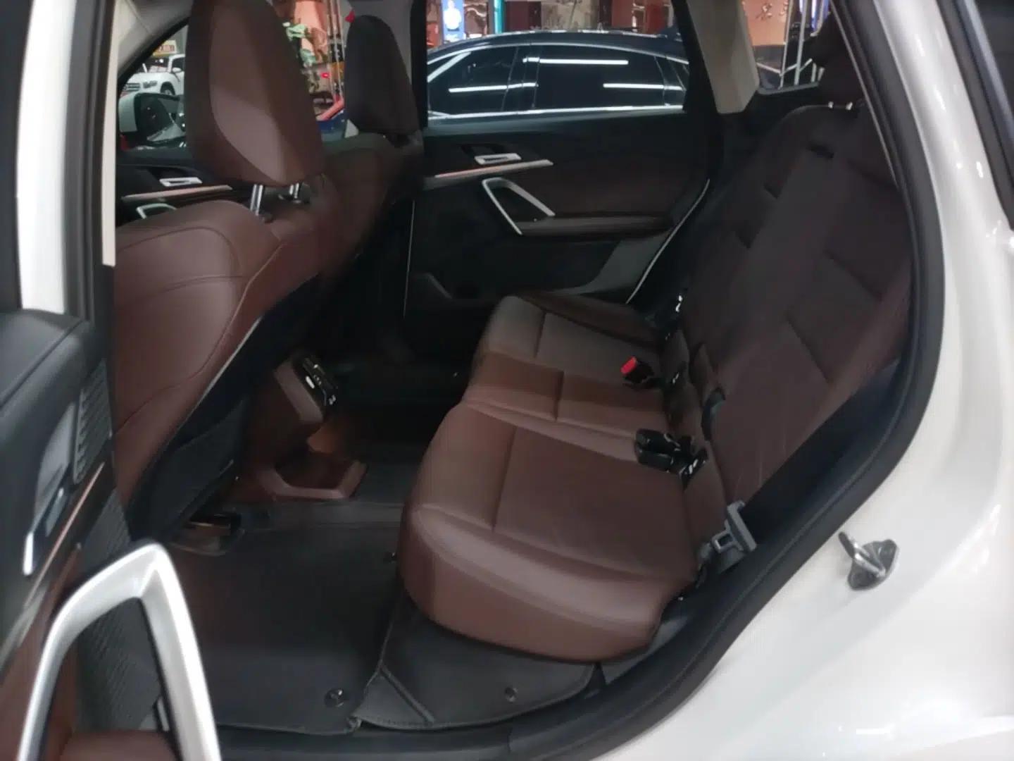 BMW iX1 2023 eDrive25L M Sport Package — миниатюра 20