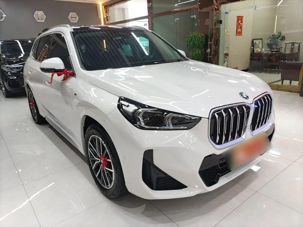 BMW iX1 2023 eDrive25L M Sport Package — миниатюра 3