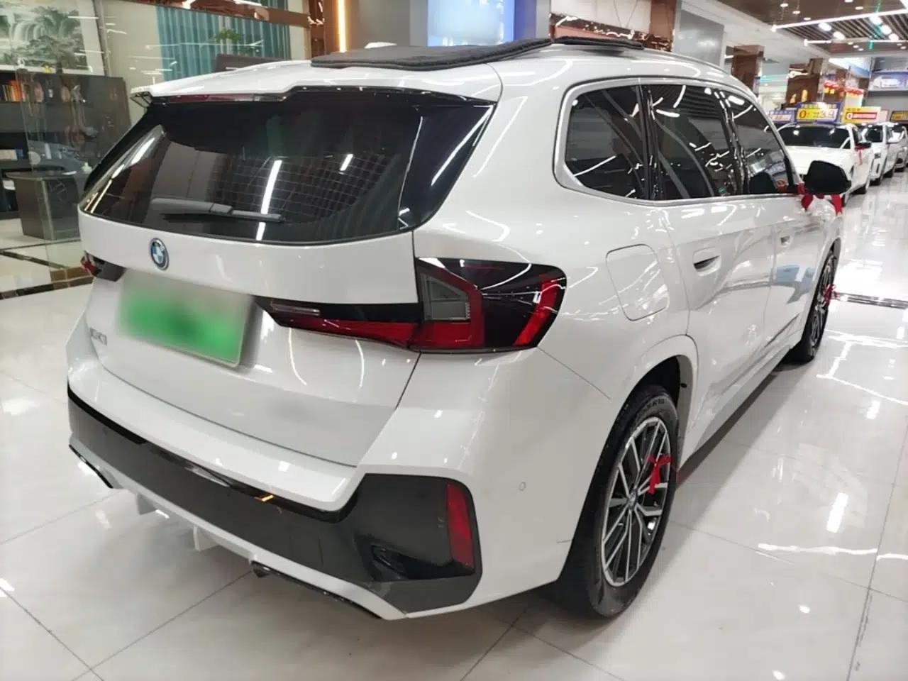 BMW iX1 2023 eDrive25L M Sport Package — миниатюра 6