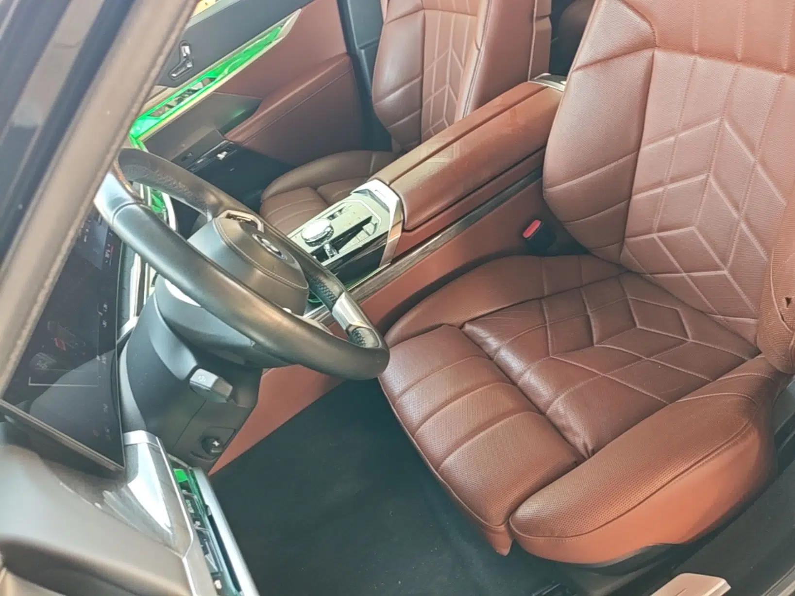 BMW i7 2023 eDrive50L Prestige Luxury Package — миниатюра 17