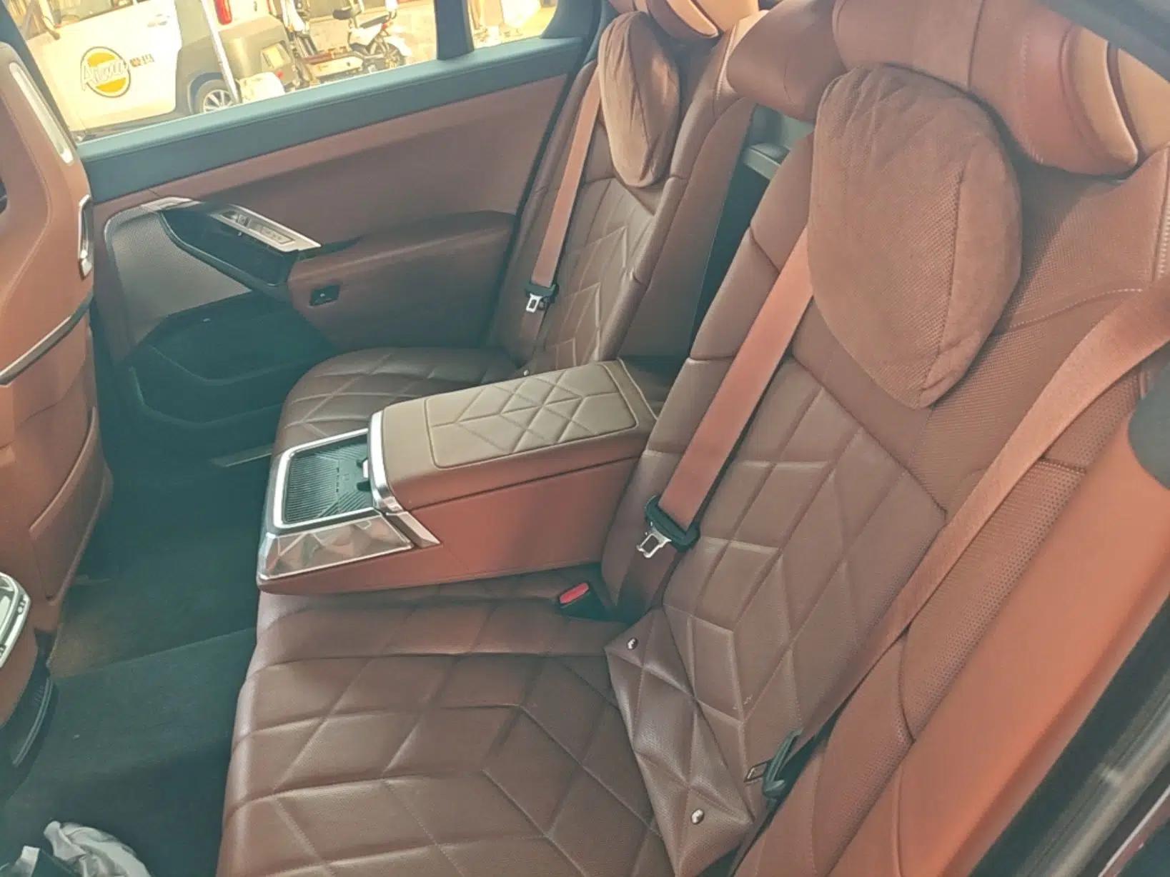 BMW i7 2023 eDrive50L Prestige Luxury Package — миниатюра 19