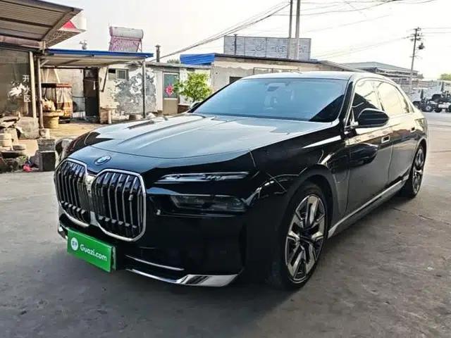 BMW i7 2023 eDrive50L Prestige Luxury Package