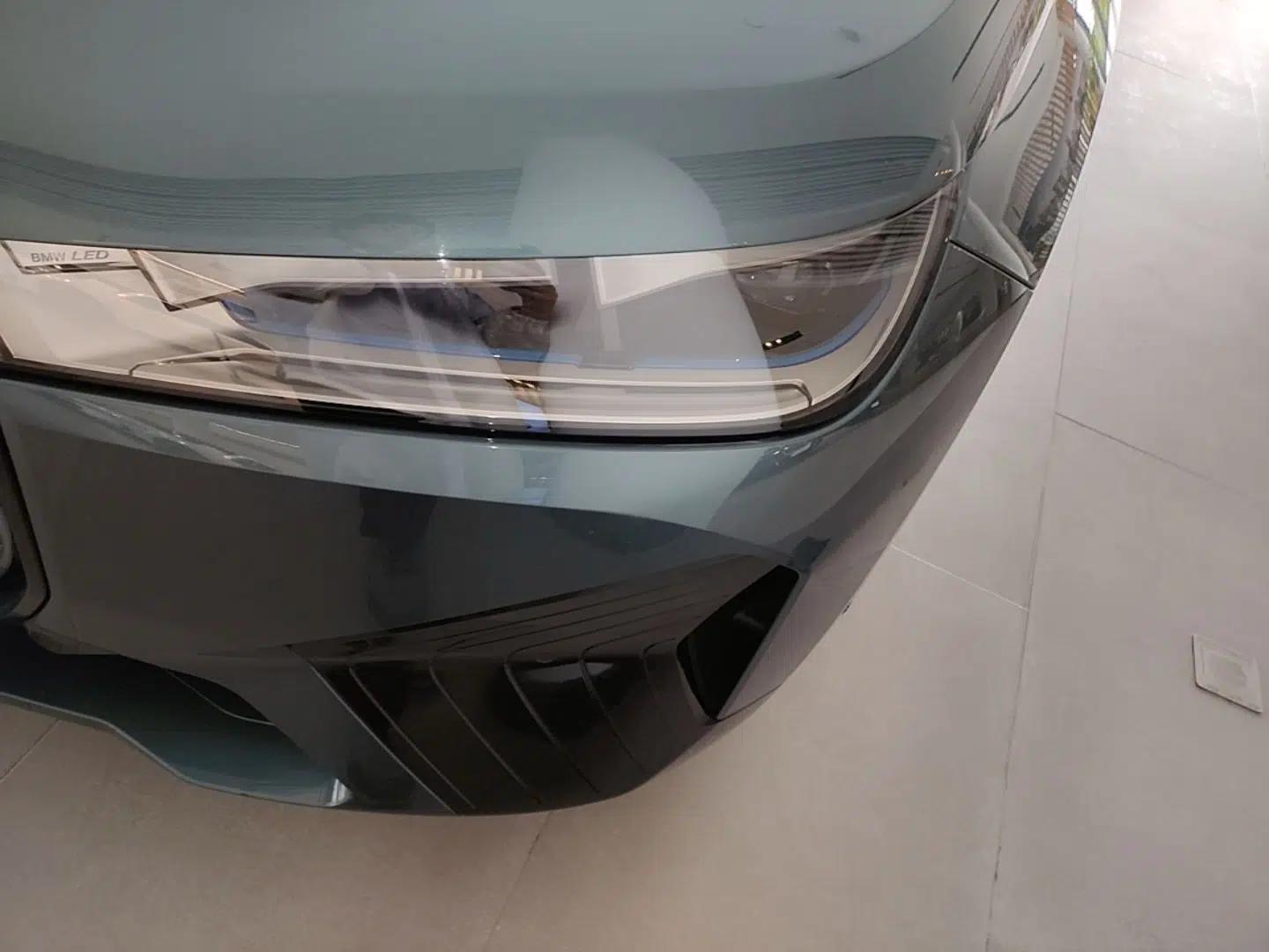 BMW iX 2022 xDrive40 — миниатюра 9