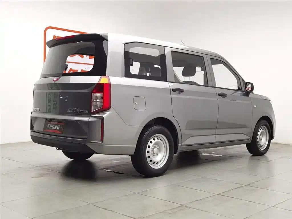 Wuling Hongguang PLUS 2019 1.5T Manual Standard 5-Seater — миниатюра 2