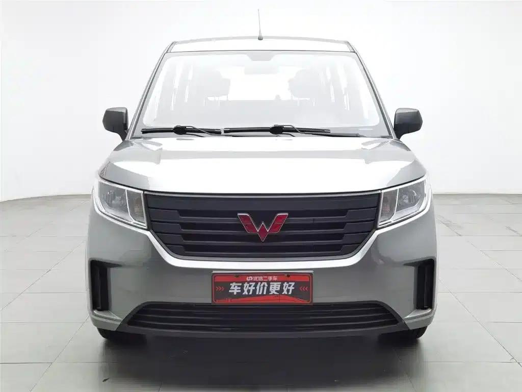 Wuling Hongguang PLUS 2019 1.5T Manual Standard 5-Seater — миниатюра 3