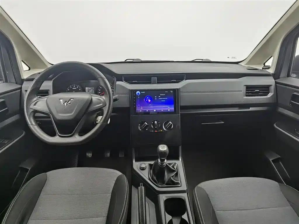 Wuling Hongguang PLUS 2019 1.5T Manual Standard 5-Seater — миниатюра 5
