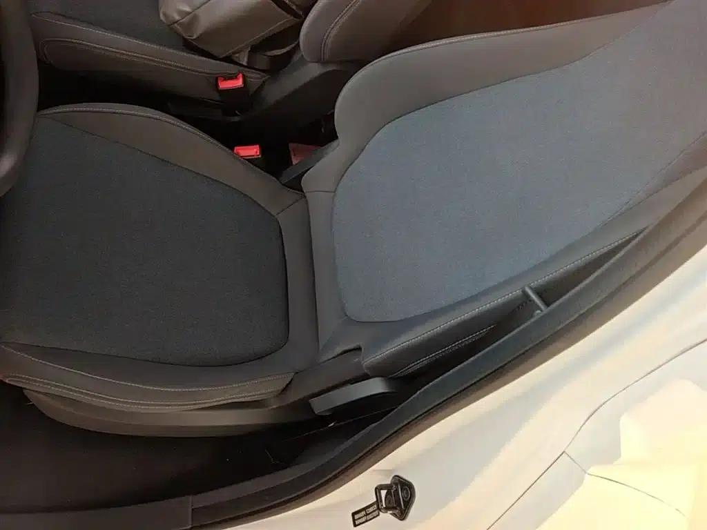 Wuling NanoEV 2021 Fun Edition - High Power Version — миниатюра 15