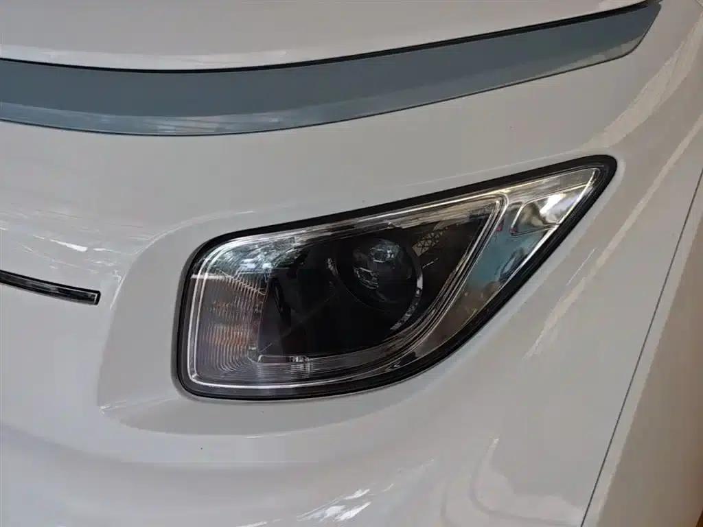 Wuling NanoEV 2021 Fun Edition - High Power Version — миниатюра 24