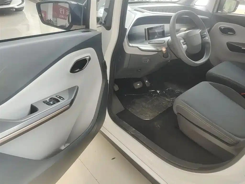 Wuling NanoEV 2021 Fun Edition - High Power Version — миниатюра 16