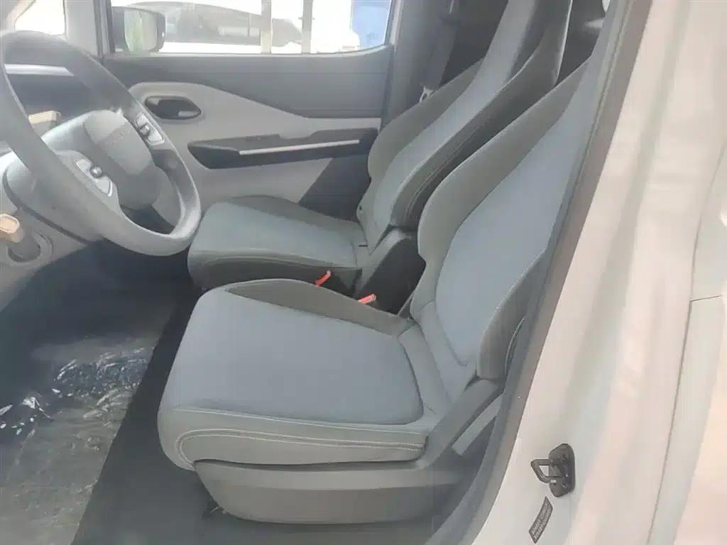 Wuling NanoEV 2021 Fun Edition - High Power Version — миниатюра 17