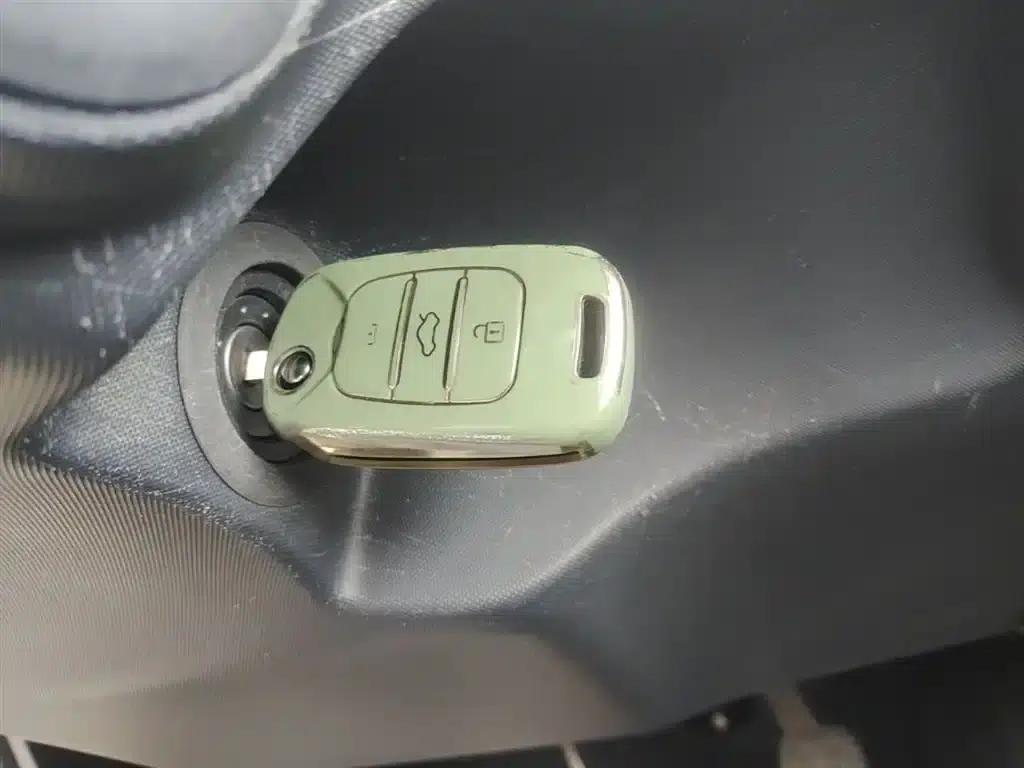 Wuling NanoEV 2021 Fun Edition - High Power Version — миниатюра 9
