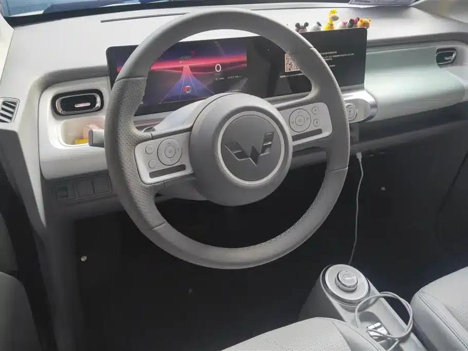 Wuling Air ev Clear Sky 2023 Model, Four-Seat - Advanced Edition — миниатюра 12