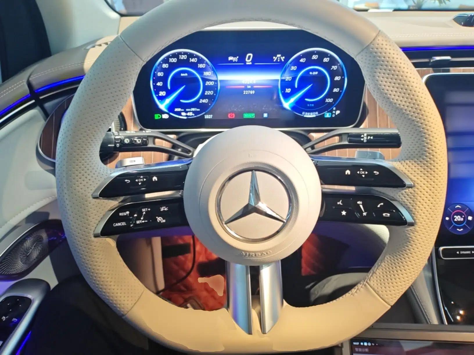 Mercedes-Benz EQE SUV 2023 350 4MATIC Pioneer Edition — миниатюра 14