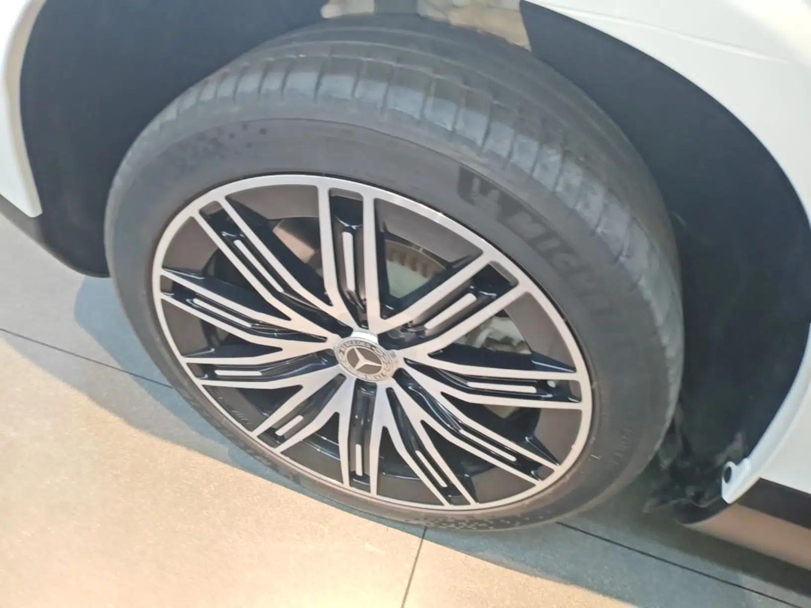 Mercedes-Benz EQE SUV 2023 350 4MATIC Pioneer Edition — миниатюра 10