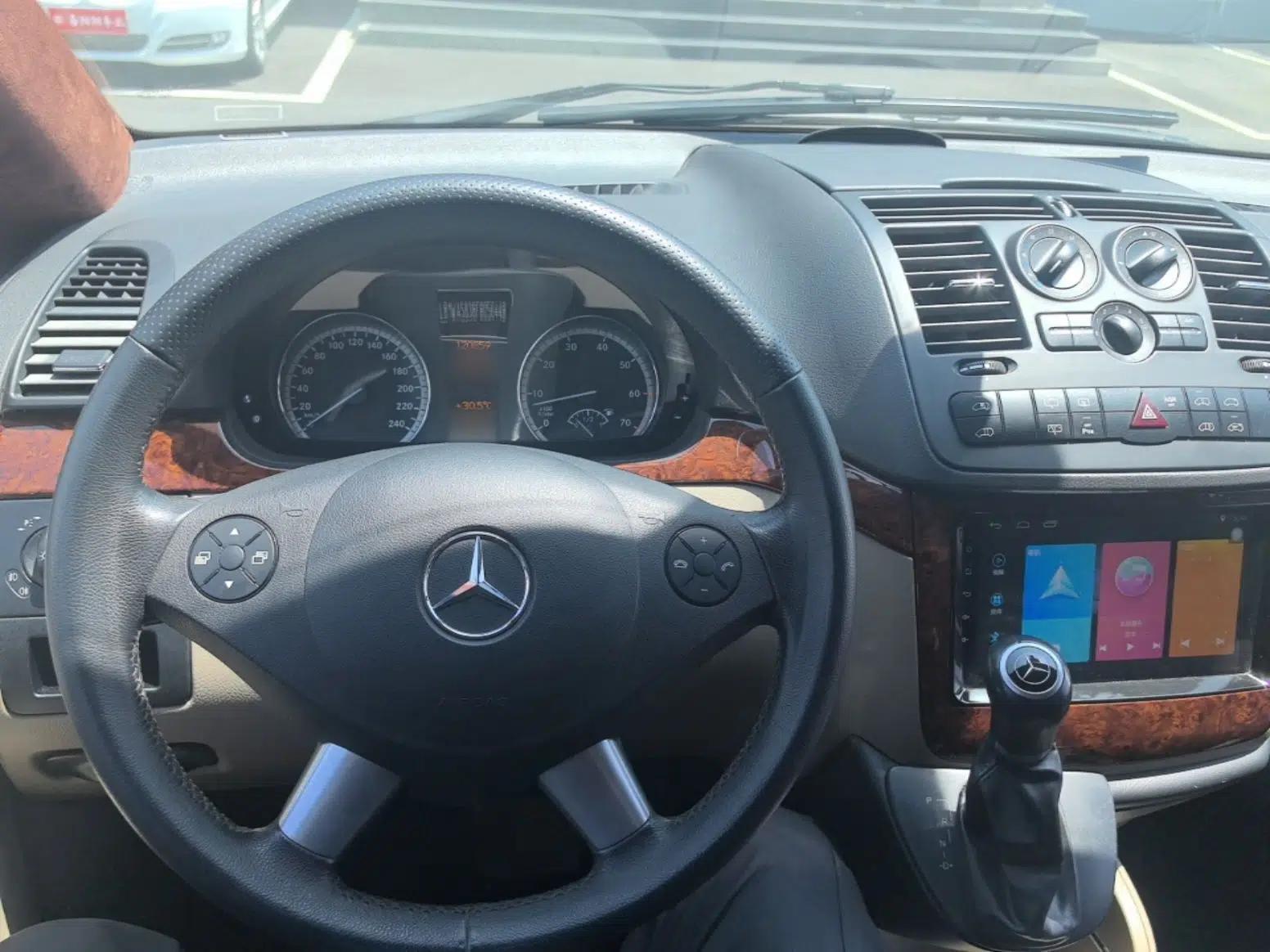 Mercedes-Benz Viano 2013 3.0L Comfort Edition — миниатюра 13